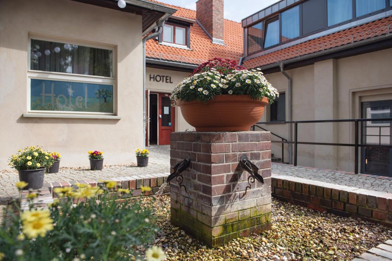 Landhotel Diana Teltow Buitenkant foto