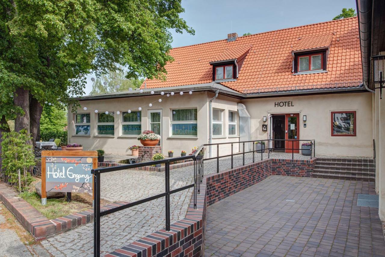 Landhotel Diana Teltow Buitenkant foto