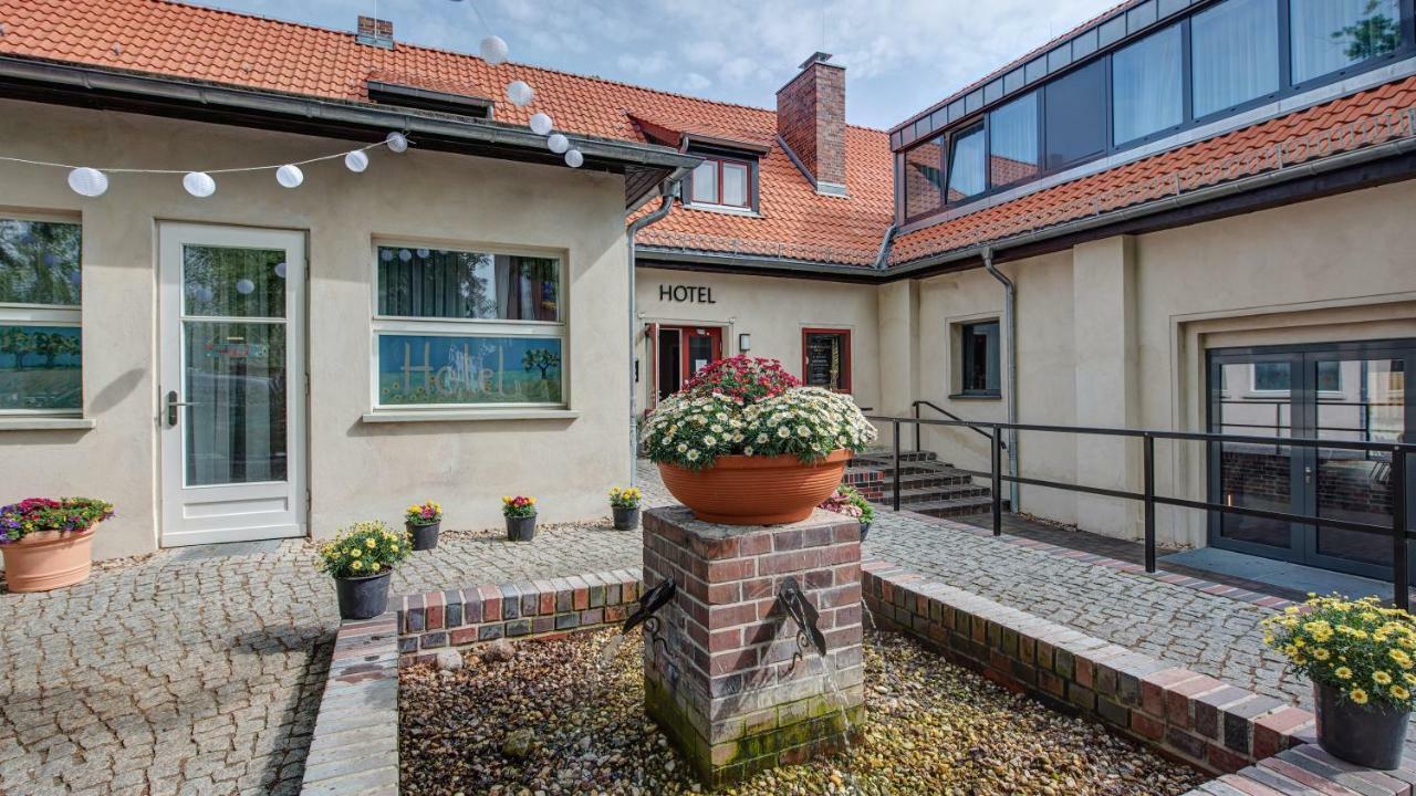 Landhotel Diana Teltow Buitenkant foto