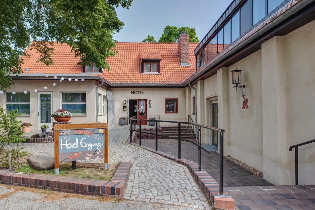 Landhotel Diana Teltow Buitenkant foto